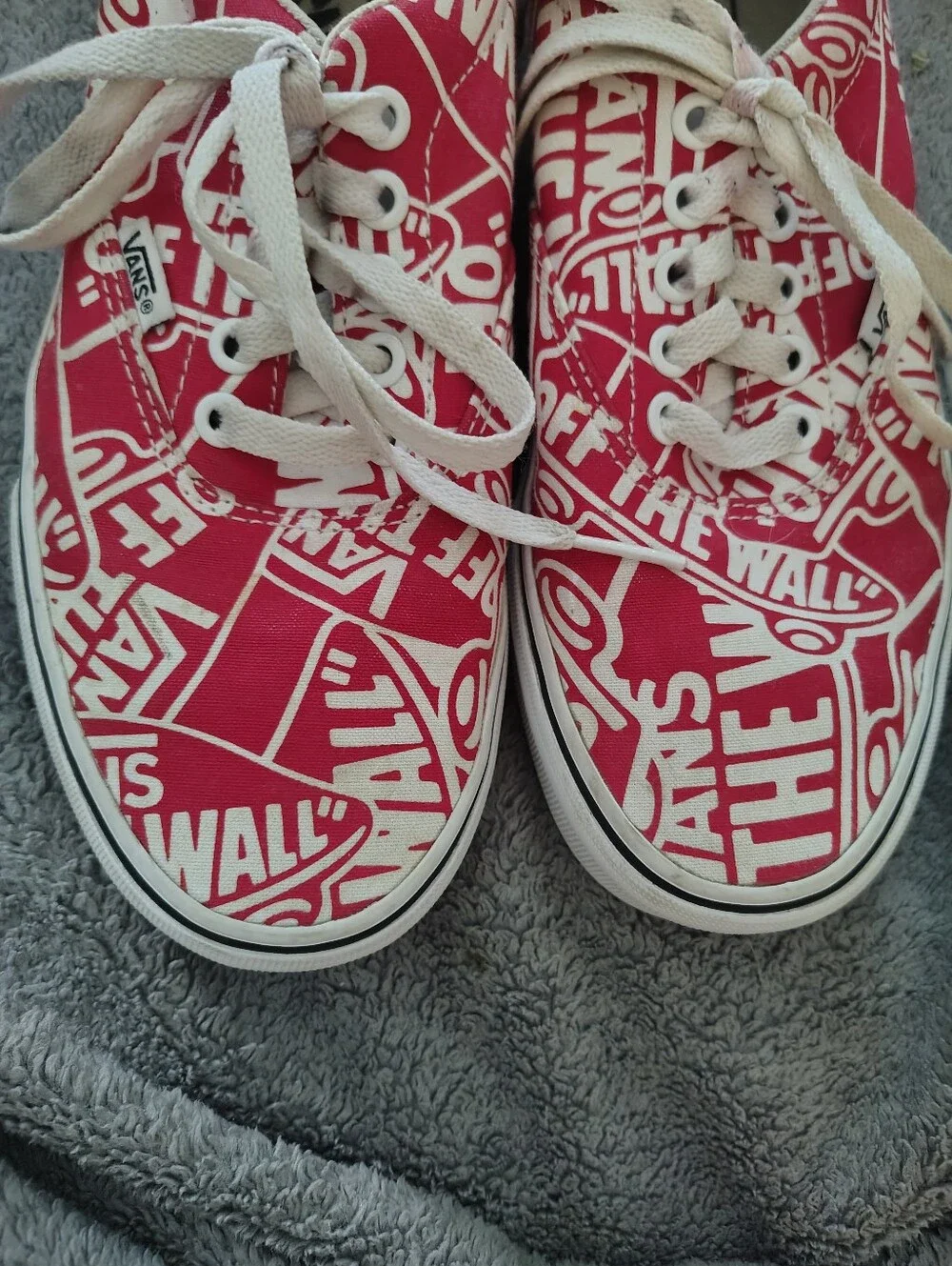 Vans Red and White Logo Print Low-Top Sneakers
